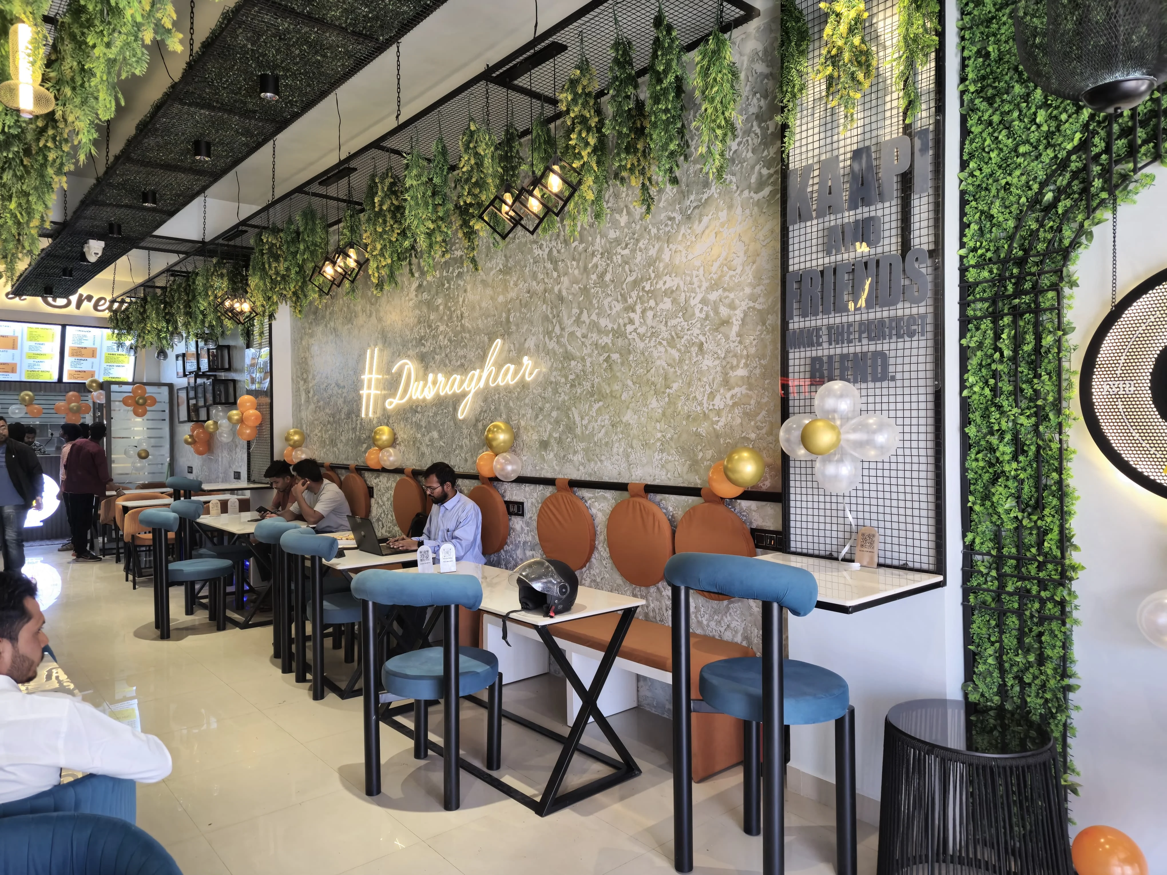 Earthy Cafe Dining — Space 2